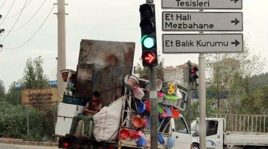 Hurdacı Gencin Tehlikeli Yolculuğu