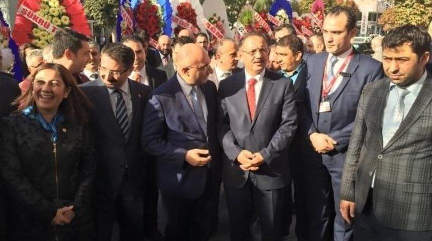 Ak Parti Genel Başkan Yardımcısı Mehmet &Ouml;zhaseki: