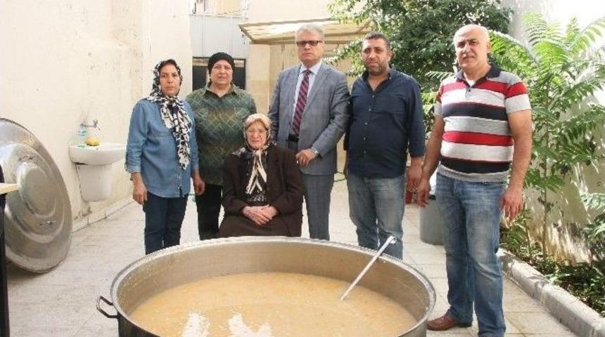 Yoyav&rsquo;da 2 Bin Kişiye Aşure Dağıtıldı