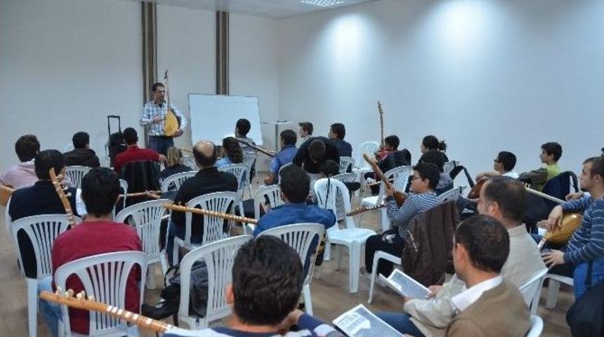 Bilecik Belediyesi M&uuml;zik Kurslarında Eğitimler Başladı