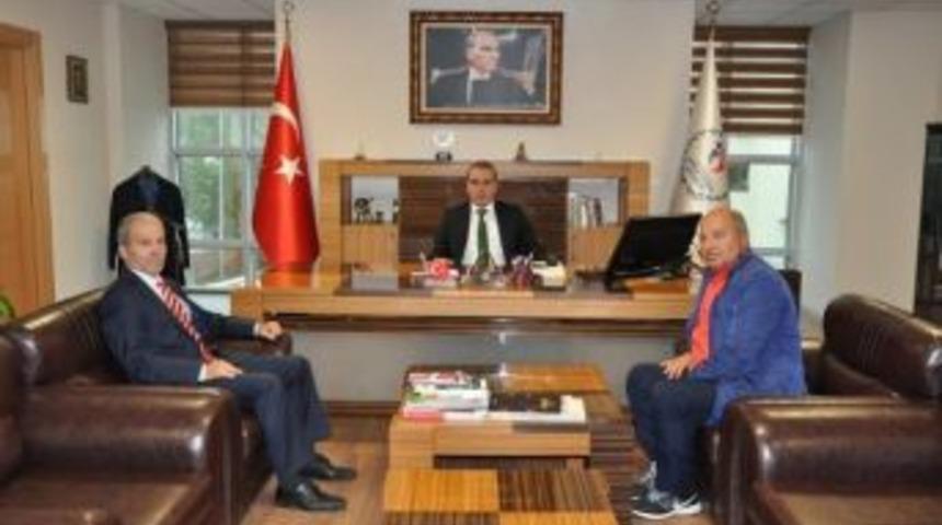 Veterenlar D&uuml;nya G&uuml;reş Şampiyonu Kosukoğlu Edirne&rsquo;de