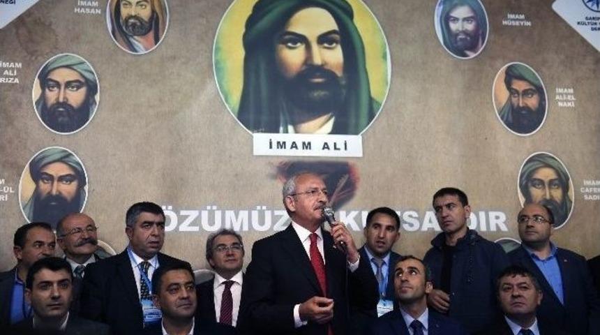 Kılı&ccedil;daroğlu, Garip Dede Dergahının İftarına Katıldı