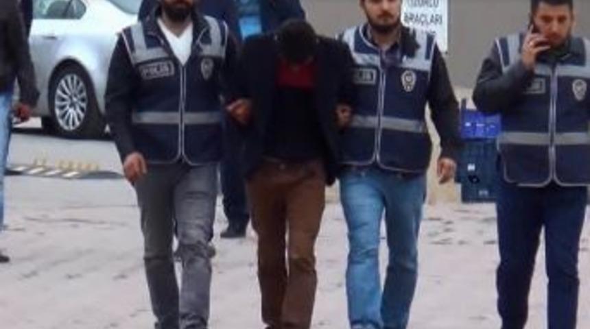 Yaşlı Kadını Dolandırmak İsterken Su&ccedil;&uuml;st&uuml; Yakalandılar