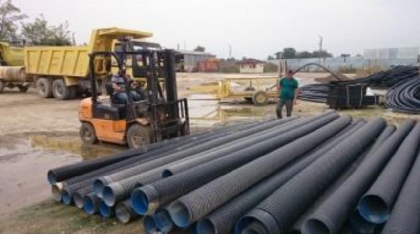 Hoşafoğlu K&ouml;y&uuml;ne Boru Yardımı