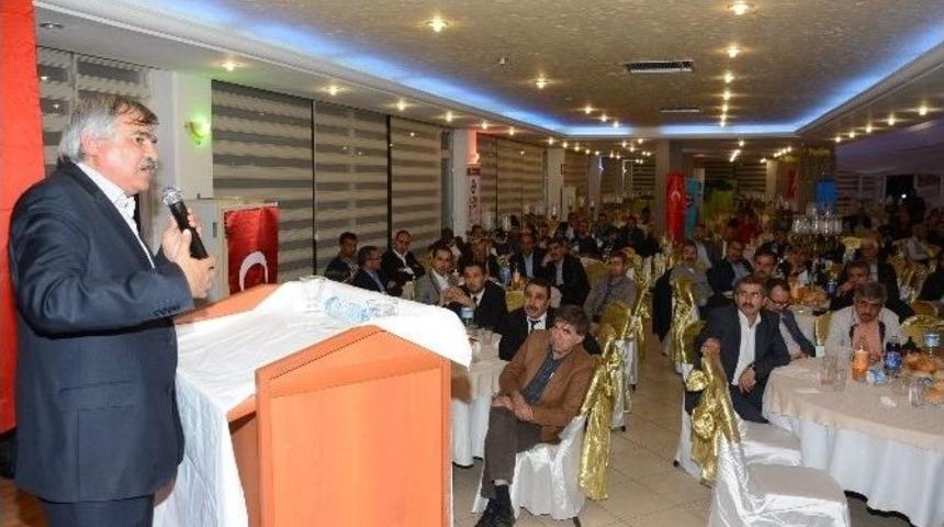 Eğitim-bir-sen Divan Toplantısında &Uuml;yeleriyle Buluştu