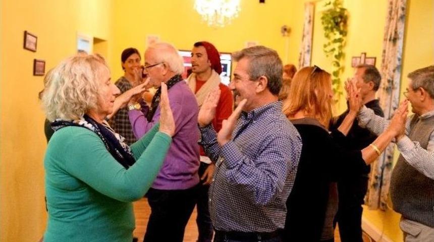 Muratpaşa Belediyesi Yaşlıevleri&rsquo;nde &Ouml;zel Kurslar