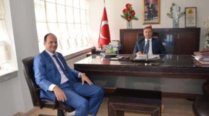 Ptt M&uuml;d&uuml;r&uuml; Kınık Kaymakam G&uuml;ven&rsquo;i Ziyaret Etti