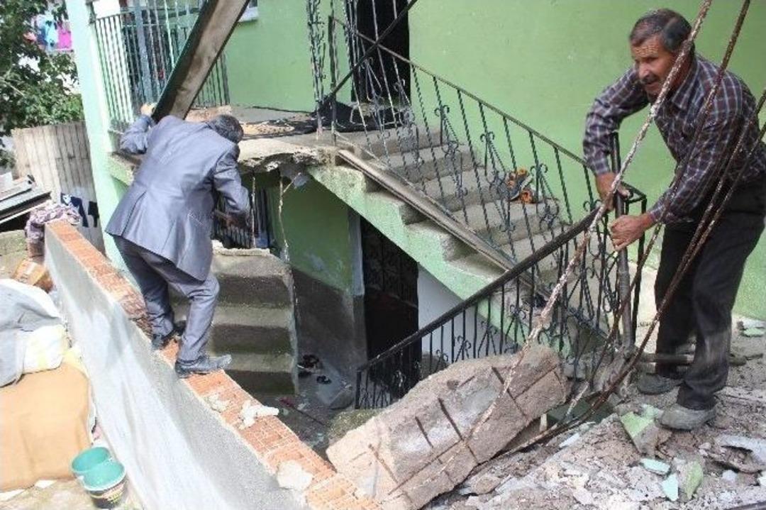 Evin Merdiveni &Ccedil;&ouml;kt&uuml;, Facianın Eşiğinden D&ouml;n&uuml;ld&uuml;