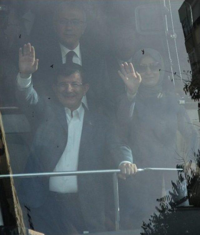 Başbakan Davutoğlu Adana’da