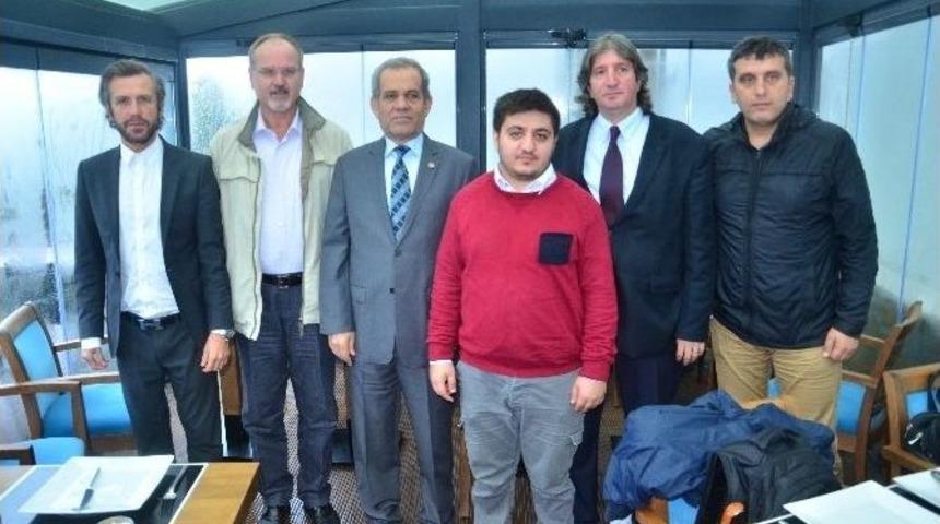 Tgf Genel Başkanı, Basın Yayın Ve Enformasyon Genel M&uuml;d&uuml;r&uuml;&rsquo;n&uuml; İstifaya &Ccedil;ağırdı