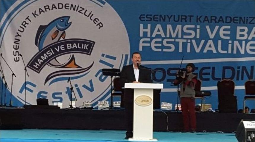 Esenyurt&rsquo;taki Hamsi Balık Festivali&rsquo;nde 20 Ton Hamsi İkram Edildi