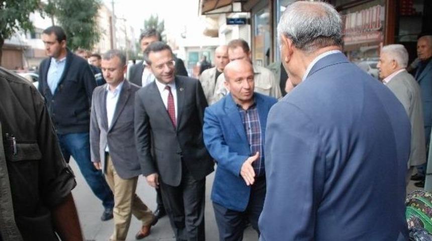 Bakan Arzu Sur Esnafını Ziyaret Etti