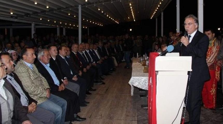 Ak Parti Genel Başkan Yardımcısı Mehmet Ali Şahin: