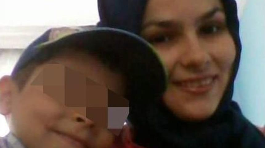 Barışmak İ&ccedil;in Gittiği Karısını &Ouml;ld&uuml;rd&uuml;