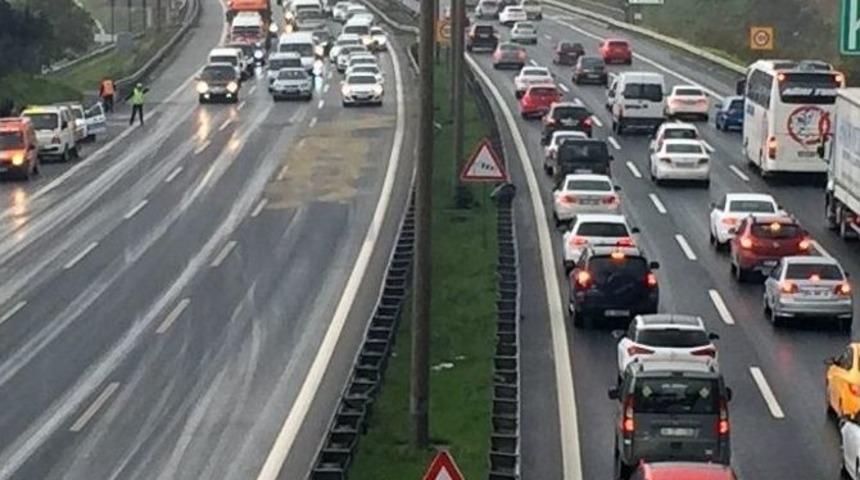 Tem Otoyolu&rsquo;nda Kaza: 6 Yaralı