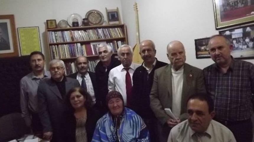 Şairler Derneğinde Şiir Toplantısı