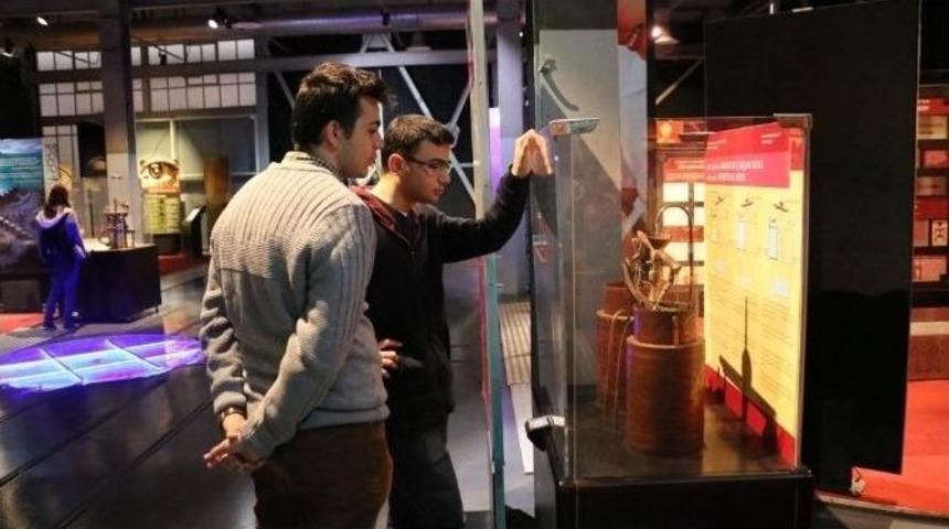 &Ouml;ğrenciler, Gez-g&ouml;r İle Meslekleri Tanıyor