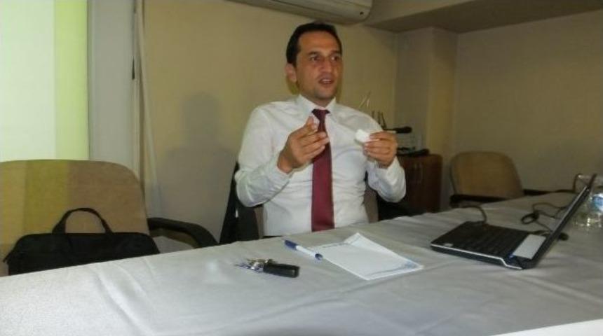 Burhaniye&rsquo;de İşletme Sahiplerine M&uuml;şteri Memnuniyeti Eğitimi