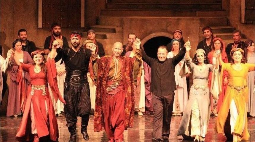 Ali Baba Ve 40" Operası Sezonu A&ccedil;tı