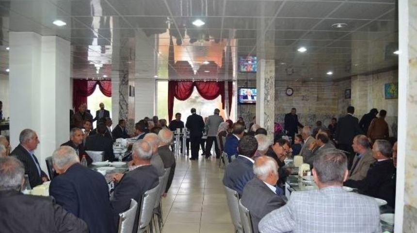 Vedat Demir&ouml;z Adilcevaz Esnafını Ziyaret Etti