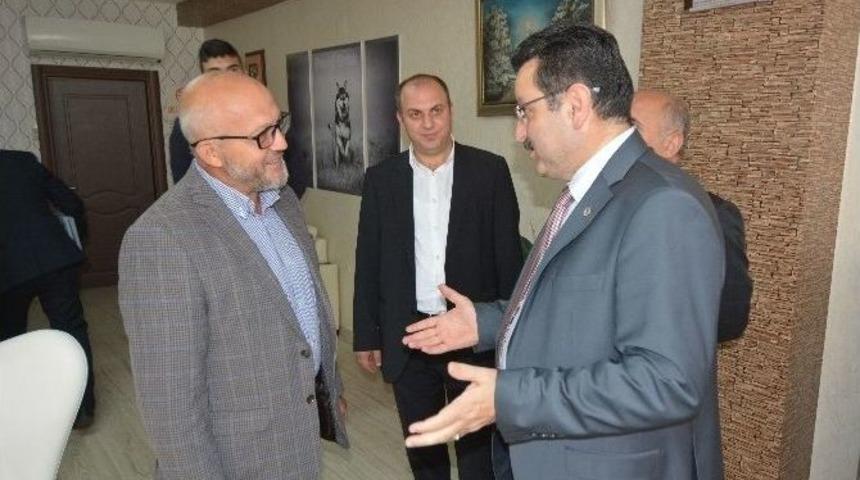 Başkan Gen&ccedil;, &Ccedil;ukur&ccedil;ayır Mahallesini Ziyaret Etti