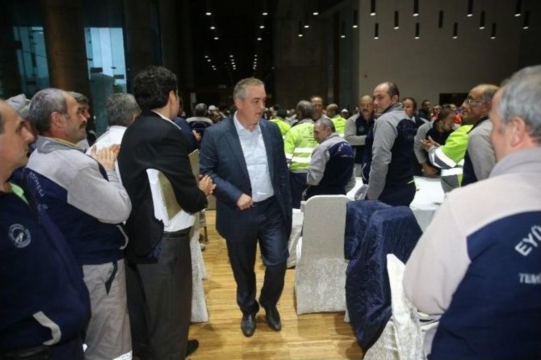 Başkan Aydın, Temizlik İş&ccedil;ileriyle Yemekte Buluştu