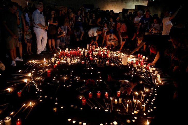 Yunanistan'da hayatını kaybedenler için anma töreni  G4