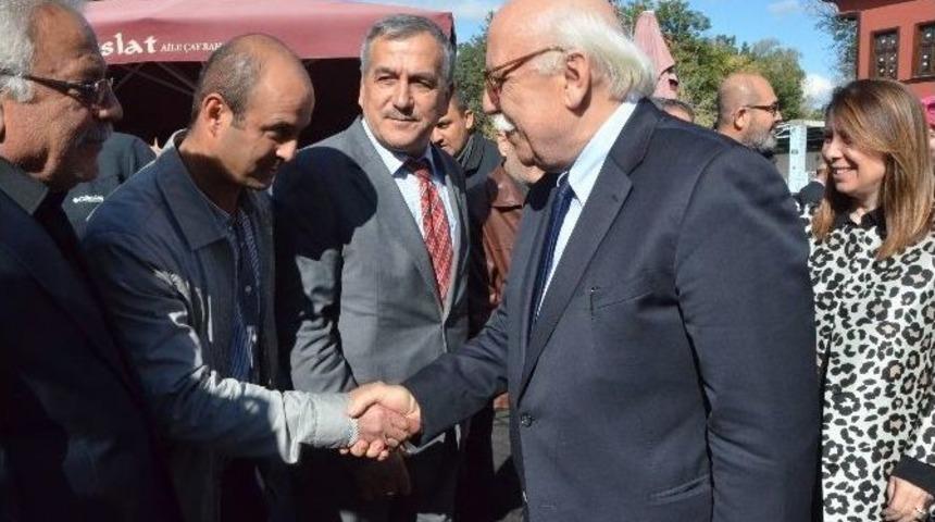 Bakan Avcı Mihalı&ccedil;&ccedil;ıklılar İle Buluştu