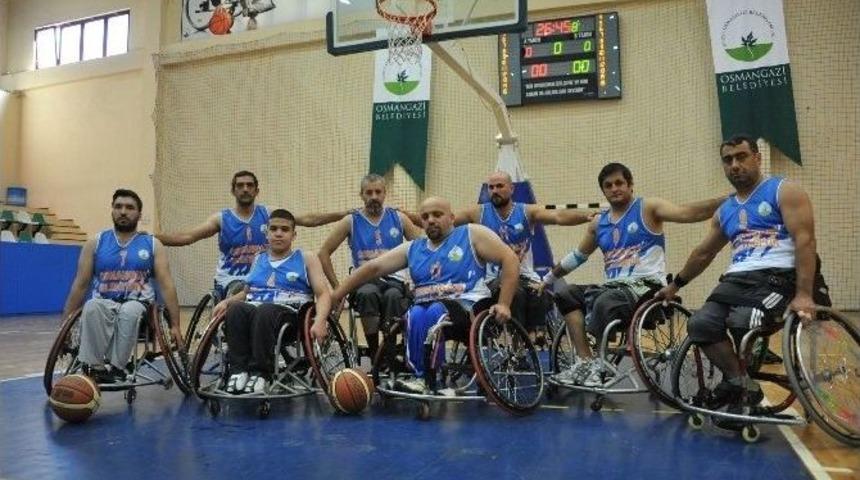 Osmangazi Belediyespor Tekerlekli Sandalye Basketbol Takımı Engel Tanımıyor