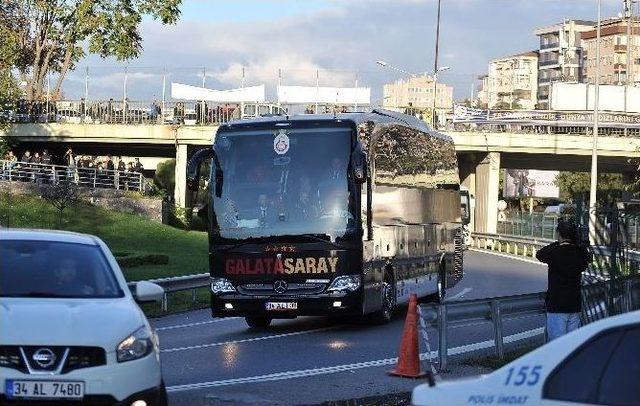 Galatasaray Kadıköy’e Geldi