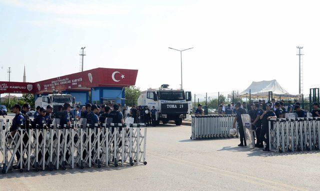Ankara'da 'gar katliamı' davası duruşması öncesi yoğun güvenlik önlemi