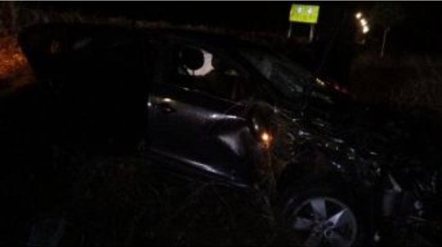 Kayganlaşan Yolda Takla Atan Otomobilde 4 Kişi Yaralandı