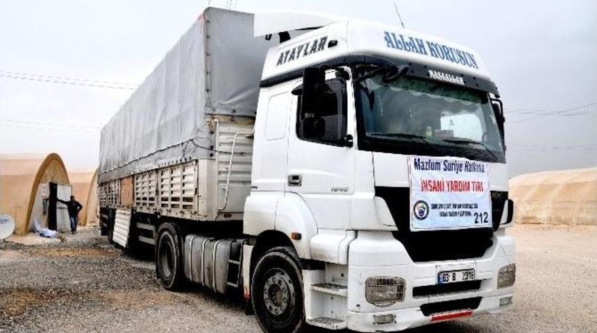 &Ccedil;adır Kente Bir Tır Dolusu Kışlık Giyim G&ouml;nderildi