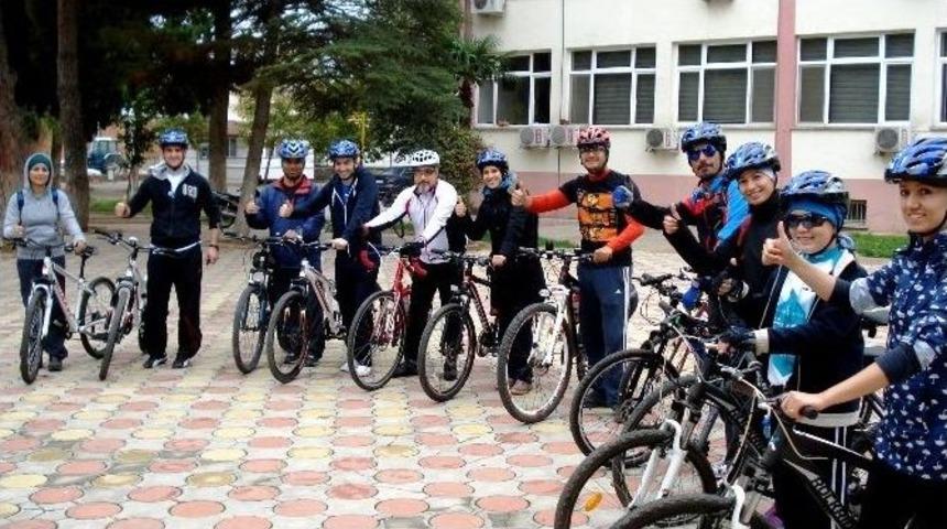 &Ouml;ğretmen İl&ccedil;eye &Ouml;rnek Oldu