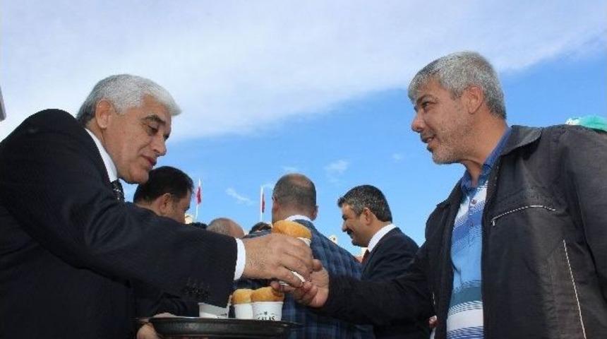 Sabah Erken Kalkana &Ccedil;orba İkramı