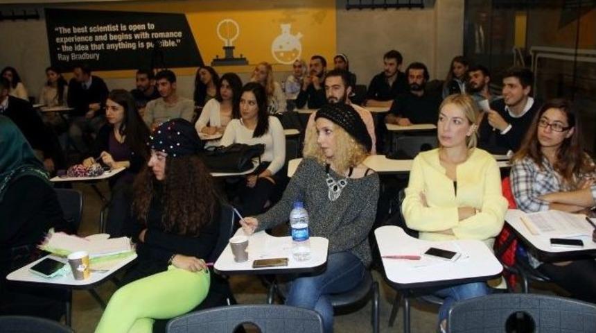 Başkan Kılı&ccedil;, Yerel Y&ouml;netimler Dersi Verdi