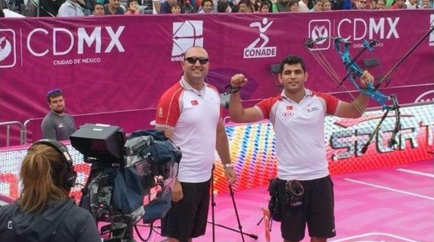 Milli Ok&ccedil;u Demir Elmaağa&ccedil;lı, D&uuml;nya Şampiyonu Oldu