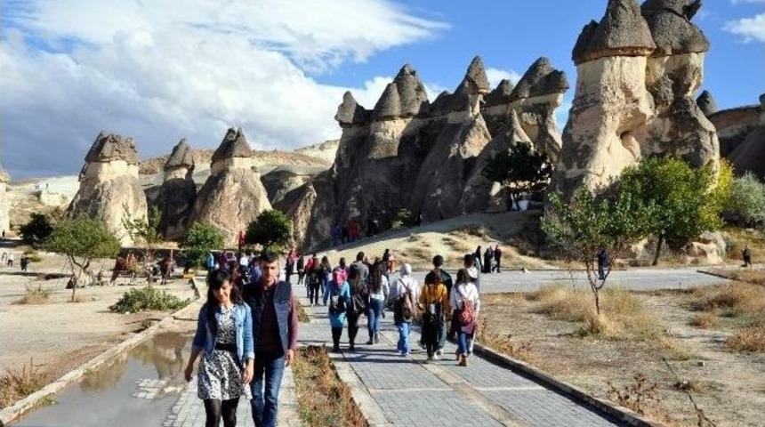 Kapadokya&rsquo;yı 10 Ayda 2 Milyon 437 Bin Turist Gezdi