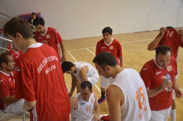 Bilecik Belediyespor Basketbol Takımı 3’üncü Hazırlık Maçında Mağlubiyet İle Tanıştı