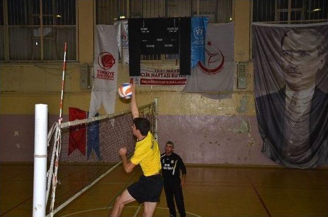 Bitlis’in İlk Profesyonel Voleybol Takımı İddialı