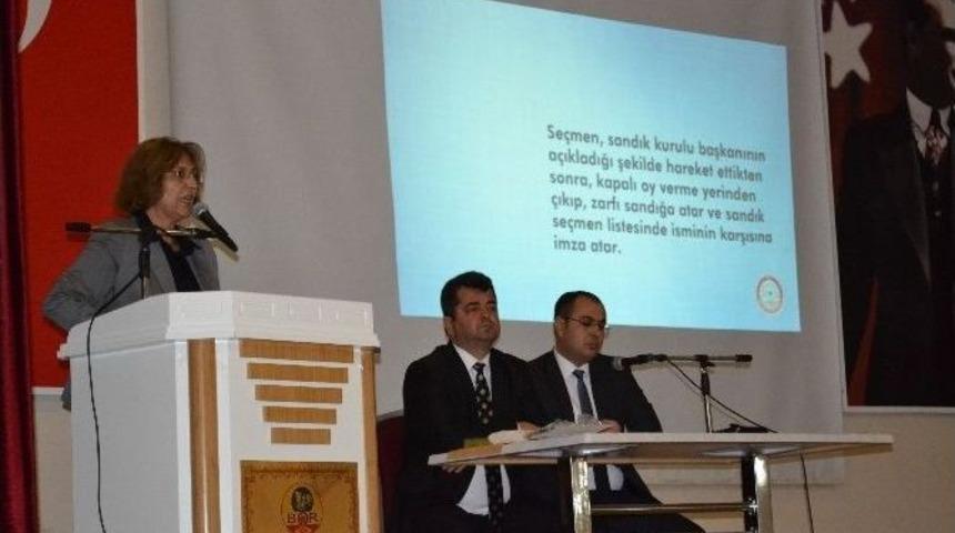 Bor&rsquo;da Sandık G&ouml;revlilerine Seminer Verildi