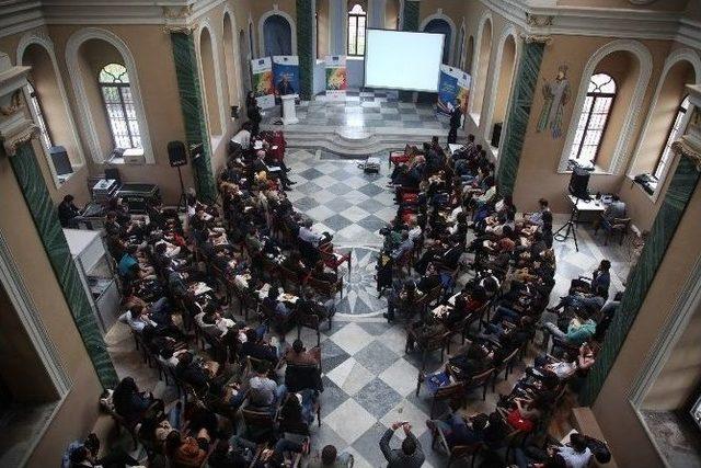 Başkan Hiçyılmaz, İzmir’de Düzenlenen Mülteci Olmak Ve Haklarım, Kimliğim Temalı 9. Ab Gençlik Forumu’na Katıldı