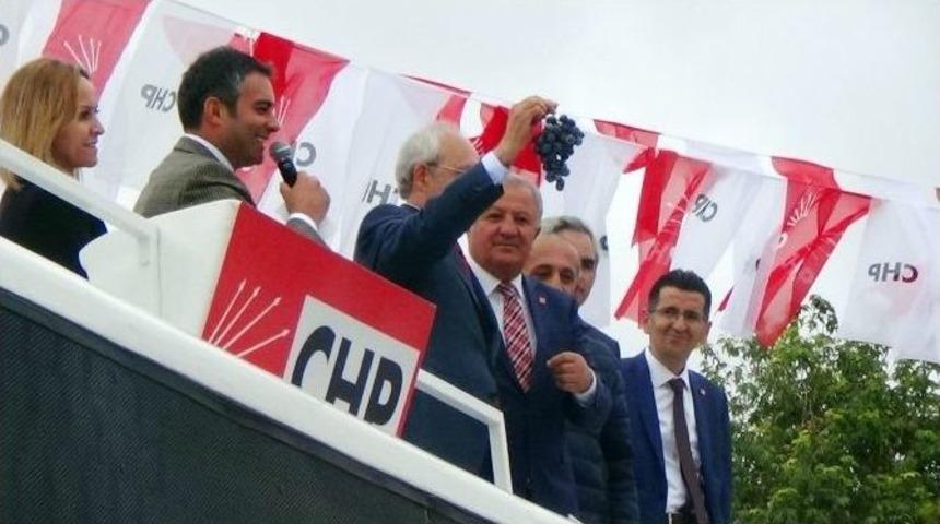Kılı&ccedil;daroğlu&rsquo;na Erzincan&rsquo;da Cimin &Uuml;z&uuml;m&uuml; İkram Edildi