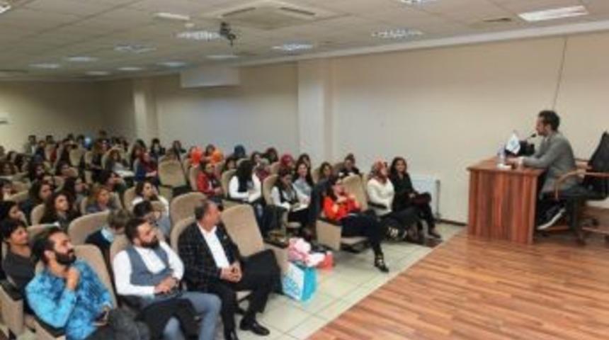 Erdemoğlu: &ldquo;avrupalı Tasarımcılar T&uuml;rkiye&rsquo;yi Takip Ediyor