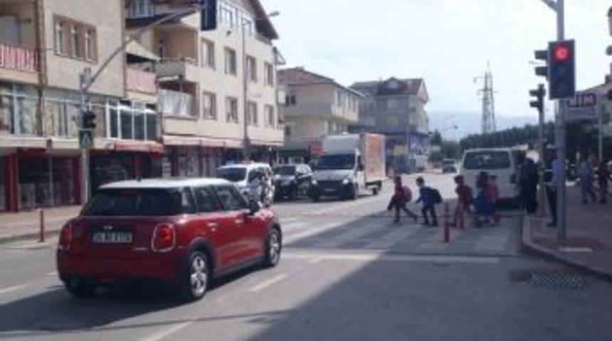 Kartepe&rsquo;de Yaya Ge&ccedil;itlerine Işıklı &Ouml;nlem