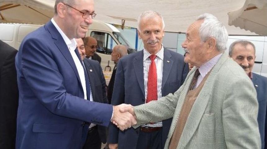 &Ccedil;elebioğlu, Se&ccedil;im &Ccedil;alışmalarını S&uuml;rd&uuml;r&uuml;yor