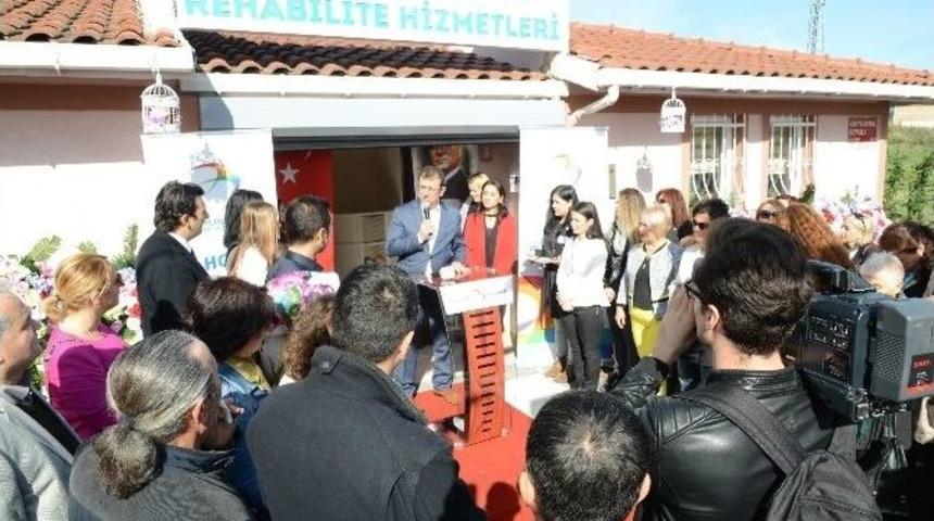 Bağımlı Gen&ccedil;ler Bu Merkezde Hayata Tutunacak