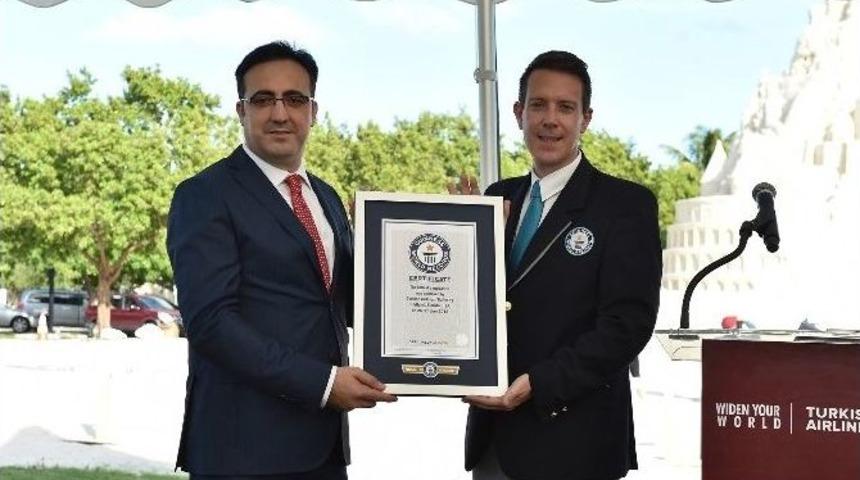 Thy Adını Rekorlar Kitabına Yazdırıyor