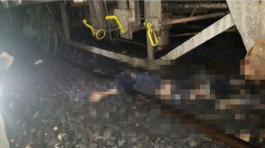 Elazığ&rsquo;da Tren Yayaya &Ccedil;arptı: 1 &Ouml;l&uuml;