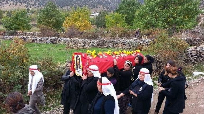 Dilek Doğan&rsquo;ın Tabutunu Kadınlar Taşıdı